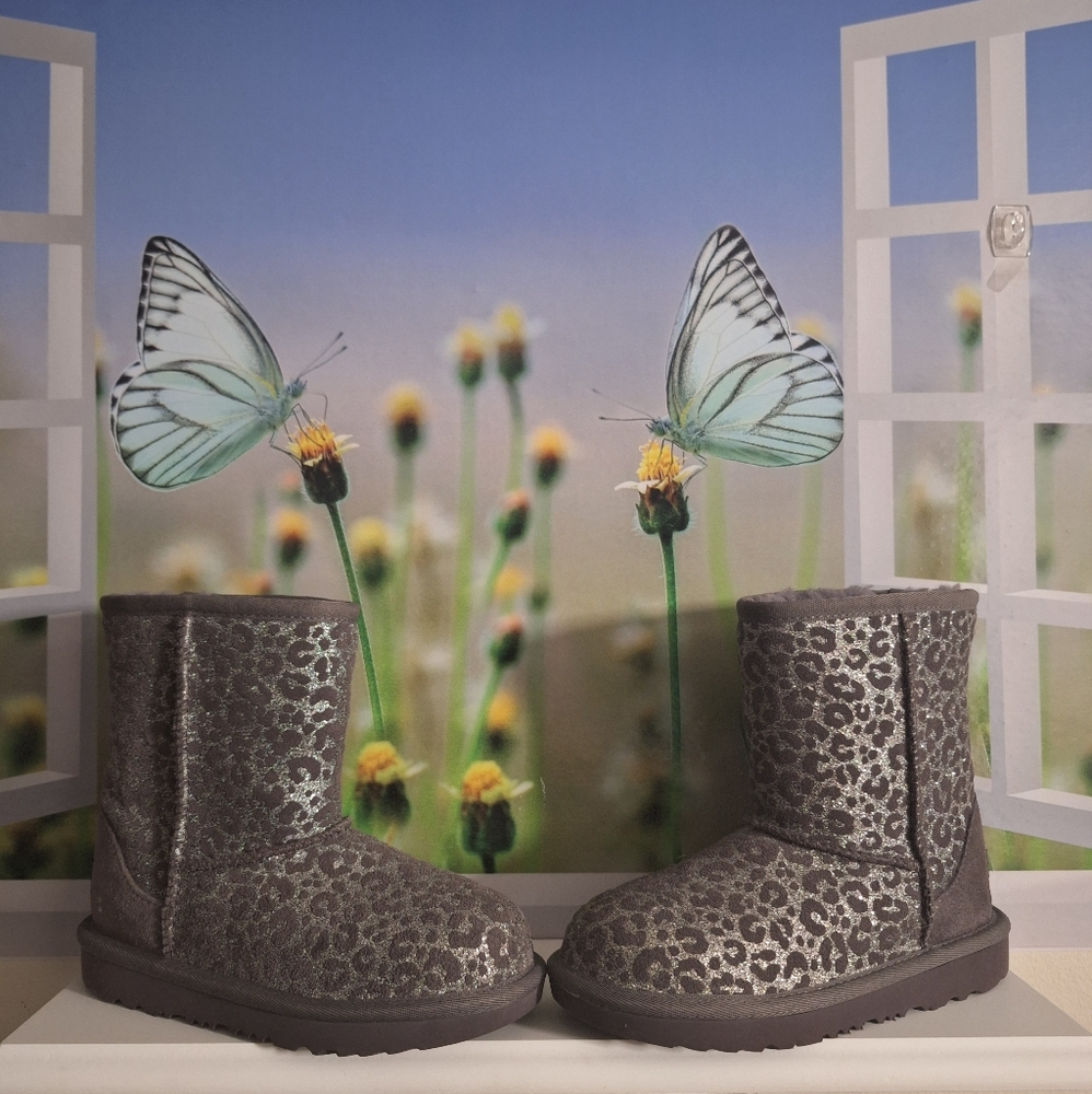 UGG Glitter Leopard Print Grey. Size 13c. EUC. Never Worn.